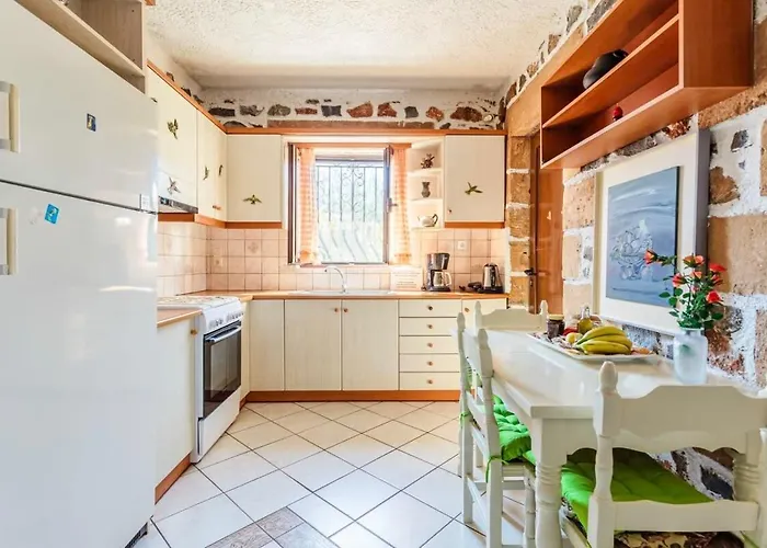 Mani's Garden Paradise - Elia Secluded Retreat Vakantiehuis Stoúpa