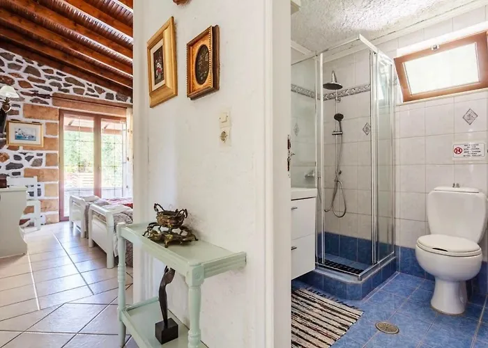 Vakantiehuis Mani's Garden Paradise - Elia Secluded Retreat *