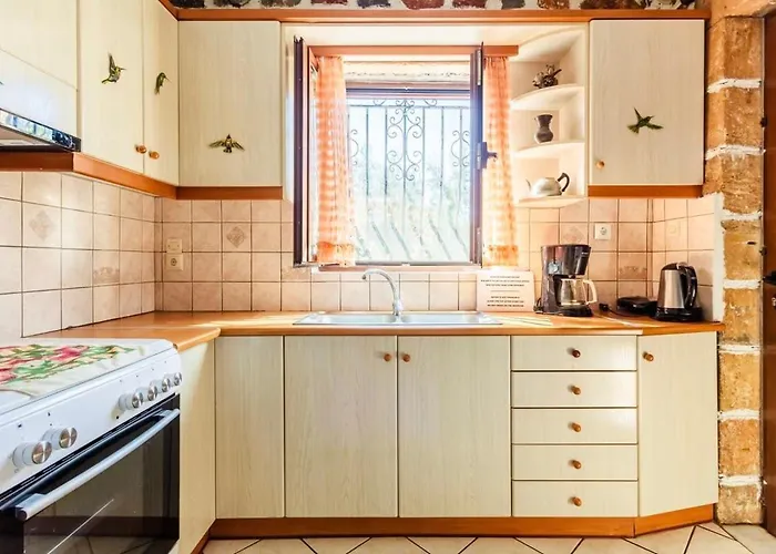 Vakantiehuis Mani's Garden Paradise - Elia Secluded Retreat *