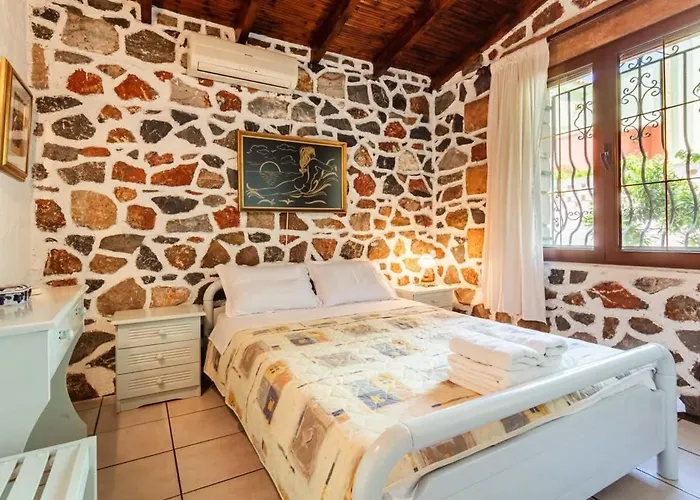 Mani's Garden Paradise - Elia Secluded Retreat Vakantiehuis Stoúpa