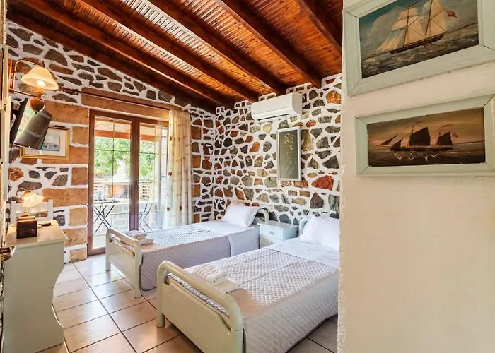 Vakantiehuis Mani's Garden Paradise - Elia Secluded Retreat