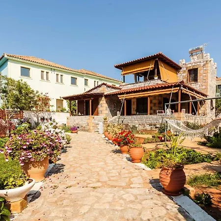 Mani's Garden Paradise - Elia Secluded Retreat Сasa de vacaciones *