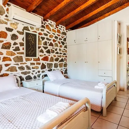 Сasa de vacaciones Mani's Garden Paradise - Elia Secluded Retreat *