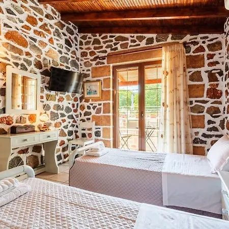 Mani's Garden Paradise - Elia Secluded Retreat Дом отдыха *