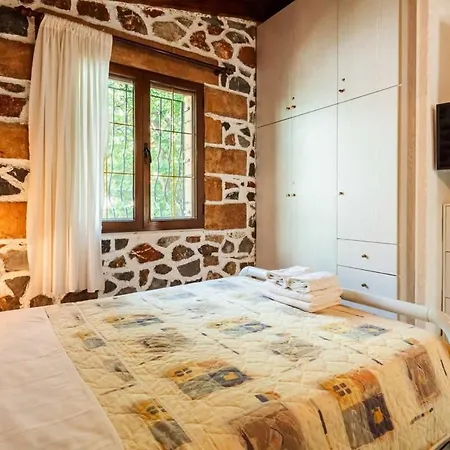 Mani's Garden Paradise - Elia Secluded Retreat Stoupa