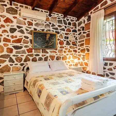 Mani's Garden Paradise - Elia Secluded Retreat Semesterbostad Stoúpa