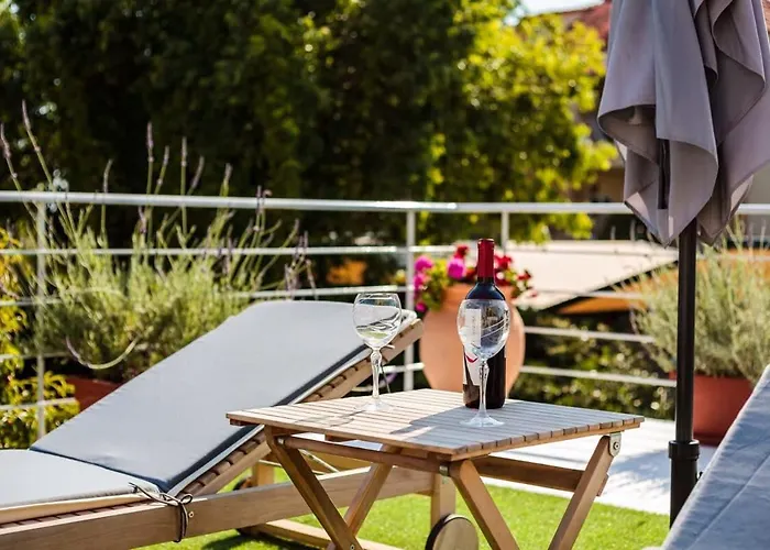 Mani's Garden Paradise - Elia Secluded Retreat 펜션 스투파