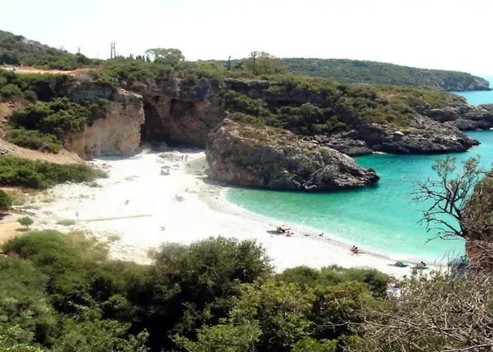 Mani's Garden Paradise - Elia Secluded Retreat *