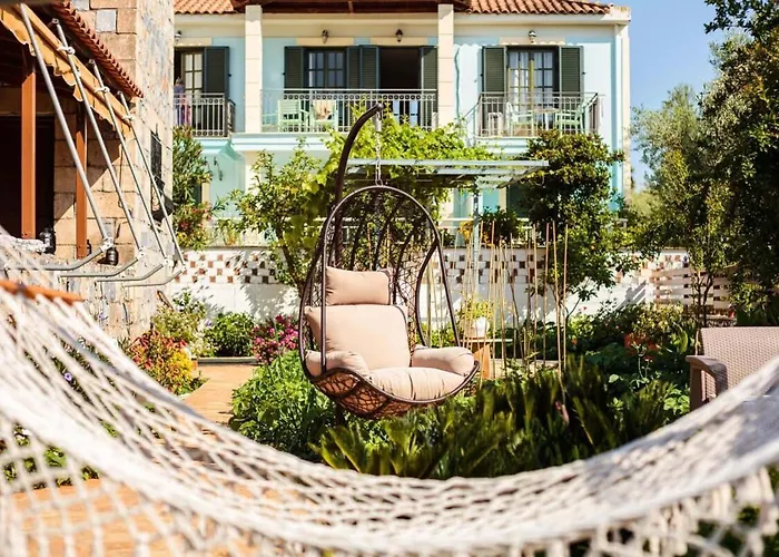 Mani's Garden Paradise - Elia Secluded Retreat